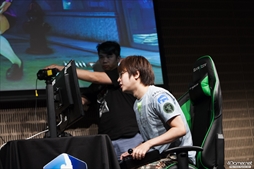 ���������꡼ No.062�Υ���ͥ������ / Capcom Pro Tour�ץ�ߥ�����JAPAN CUP 2017�ץե��ȥ�ݡ��ȡ�2���֤ˤ錄�ä�������������Τ����ܤΥϥ���������