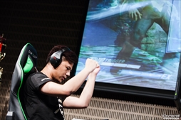 ���������꡼ No.067�Υ���ͥ������ / Capcom Pro Tour�ץ�ߥ�����JAPAN CUP 2017�ץե��ȥ�ݡ��ȡ�2���֤ˤ錄�ä�������������Τ����ܤΥϥ���������