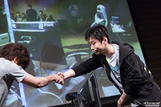 ���������꡼ No.077�Υ���ͥ������ / Capcom Pro Tour�ץ�ߥ�����JAPAN CUP 2017�ץե��ȥ�ݡ��ȡ�2���֤ˤ錄�ä�������������Τ����ܤΥϥ���������