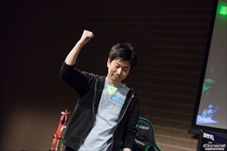 ���������꡼ No.085�Υ���ͥ������ / Capcom Pro Tour�ץ�ߥ�����JAPAN CUP 2017�ץե��ȥ�ݡ��ȡ�2���֤ˤ錄�ä�������������Τ����ܤΥϥ���������