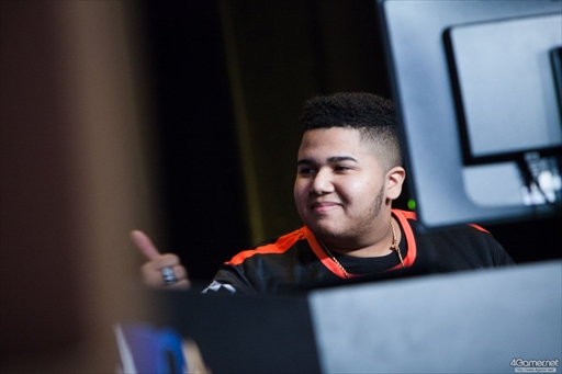 ꡼ No.015 | ֥ȥ꡼ȥեVפθCapcom Cup 2017郎롣ǽ˿ʽФ8ͤꤷ2TwitterޤȤ