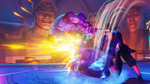 画像ギャラリー No.006のサムネイル画像 / 「ストリートファイターV」は“深み”を悟るのが難しいゲームになる。カプコン杉山Pと中山D,そしてプランナーのヲシゲ氏が占う,2016年のプレイシーン