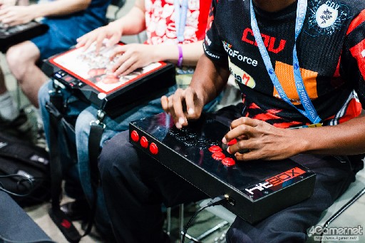 ꡼ No.005 | EVO2016Ϥ褤賫EVO2016VͽϤᡤ6ȥͽԤTwitterޤȤᡣGGXrdRŴ7FRϽ辡