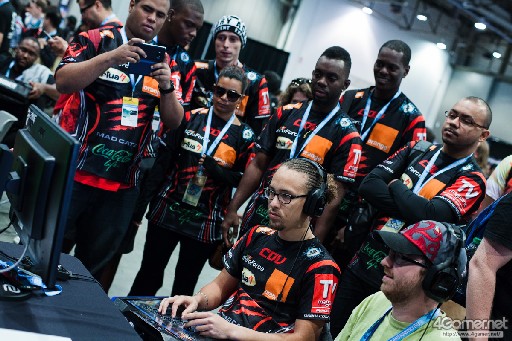 ꡼ No.041 | EVO2016Ϥ褤賫EVO2016VͽϤᡤ6ȥͽԤTwitterޤȤᡣGGXrdRŴ7FRϽ辡