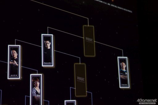 画像ギャラリー No.087のサムネイル画像 / 8時間にわたる激闘が繰り広げられた「RAGE Vol .2 GRAND FINALS」ストV部門フォトレポート。謎のサプライズゲストに会場は大盛り上がり