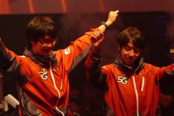 ꡼ No.016 | йe-Sports5뤹٤Ƥ췳ξˡRed Bull 5Gץݡ