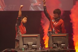 ꡼ No.033 | йe-Sports5뤹٤Ƥ췳ξˡRed Bull 5Gץݡ