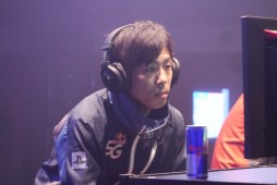 ꡼ No.038 | йe-Sports5뤹٤Ƥ췳ξˡRed Bull 5Gץݡ