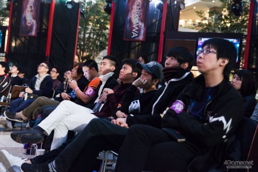 ���������꡼ No.018�Υ���ͥ������ / �ȥåץץ쥤�䡼ã�ˤ��֥���V����§�ȡ��ʥ��ȡ�Red Bull Tower of Pride�ץե��ȥ�ݡ��ȡ�ͥ���Ϥ����Τ�����μ��