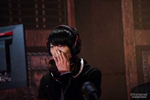 ���������꡼ No.029�Υ���ͥ������ / �ȥåץץ쥤�䡼ã�ˤ��֥���V����§�ȡ��ʥ��ȡ�Red Bull Tower of Pride�ץե��ȥ�ݡ��ȡ�ͥ���Ϥ����Τ�����μ��