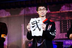 ���������꡼ No.058�Υ���ͥ������ / �ȥåץץ쥤�䡼ã�ˤ��֥���V����§�ȡ��ʥ��ȡ�Red Bull Tower of Pride�ץե��ȥ�ݡ��ȡ�ͥ���Ϥ����Τ�����μ��