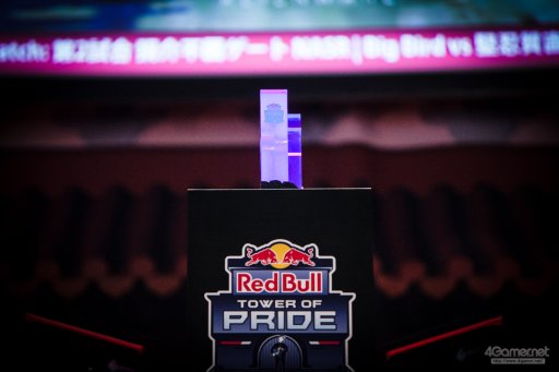 ���������꡼ No.070�Υ���ͥ������ / �ȥåץץ쥤�䡼ã�ˤ��֥���V����§�ȡ��ʥ��ȡ�Red Bull Tower of Pride�ץե��ȥ�ݡ��ȡ�ͥ���Ϥ����Τ�����μ��