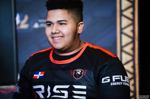 画像ギャラリー No.003のサムネイル画像 / 信頼できる仲間の存在こそが最大の勝因――Capcom Cup 2017優勝・MenaRD選手ショートインタビューを掲載