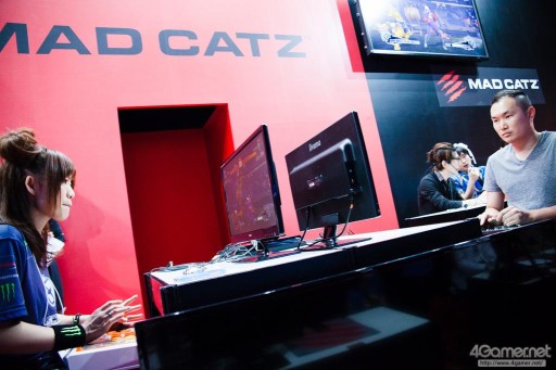 ꡼ No.008 | TGS 2015ؤΥåȤϤμˡ Ķϥ٥襤Ÿ줿֥ȥ饹ȥ꡼ȥեIV Twitter¶ޤȤ