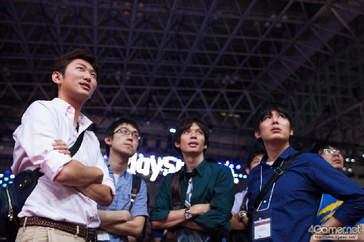 ꡼ No.016 | TGS 2015ؤΥåȤϤμˡ Ķϥ٥襤Ÿ줿֥ȥ饹ȥ꡼ȥեIV Twitter¶ޤȤ