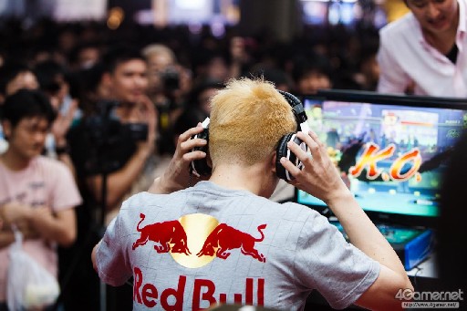 ꡼ No.040 | TGS 2015ؤΥåȤϤμˡ Ķϥ٥襤Ÿ줿֥ȥ饹ȥ꡼ȥեIV Twitter¶ޤȤ