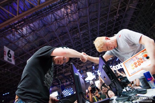 ꡼ No.044 | TGS 2015ؤΥåȤϤμˡ Ķϥ٥襤Ÿ줿֥ȥ饹ȥ꡼ȥեIV Twitter¶ޤȤ