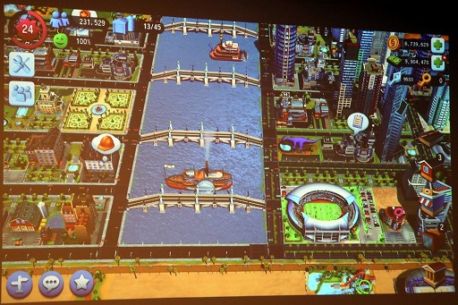 画像ギャラリー No.012のサムネイル画像 / 宮崎県小林市で活動中の「シムシティ課」が意見交換会を開催。「シムシティ ビルドイット」を通じて,若い世代に街作りに関心を持ってもらうプロジェクト