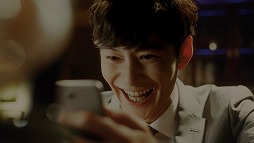 画像ギャラリー No.009のサムネイル画像 / 「MOBIUS FF」,「FF XIII」とのコラボを岡田将生さんと宮川大輔さんが伝えるテレビCMを放送