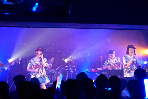 画像集 No.015のサムネイル画像 / 新生Falcom jdk BANDの初ライブ「Falcom jdk BAND θ（シータ） Live」が開催。アイドルユニット「リアル☆SPiKA」も参戦し，全16曲を熱演