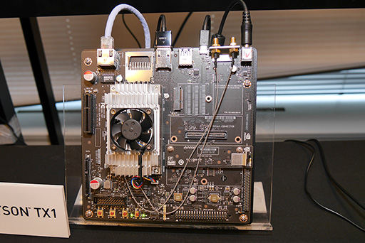 画像ギャラリー No.005のサムネイル画像 / 機械学習の成果をドローンの飛行に応用も可能。Tegra X1搭載の小型コンピュータ「Jetson TX1」発表会レポート