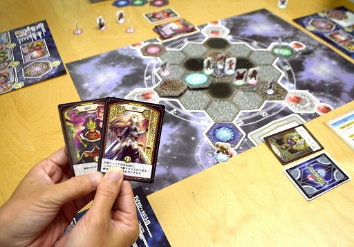 画像ギャラリー No.003のサムネイル画像 / 「アルカタイプ」のリリースが2月末に決定。事前登録でアナログ版が当たる