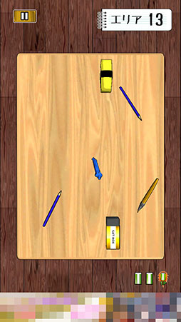 画像ギャラリー No.014のサムネイル画像 / 机の上の激しいバトルをスマホで再現。「消しゴム落とし」を紹介する「(ほぼ)日刊スマホゲーム通信」第777回