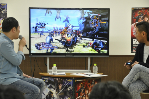 画像ギャラリー No.013のサムネイル画像 / 中邑真輔選手が自身のコスチュームへのこだわりを語った。「戦国BASARA4 皇」×新日本プロレスのコラボ記念対談をレポート