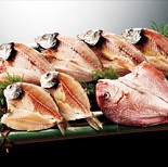 画像ギャラリー No.006のサムネイル画像 / 「未来家系図 つぐ me」本物の肉や魚などをプレゼントするキャンペーンを実施