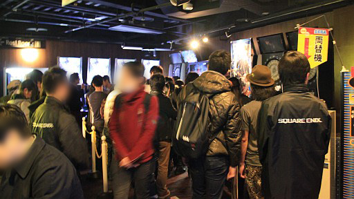 画像ギャラリー No.001のサムネイル画像 / AC「スクール オブ ラグナロク」をプロゲーマー・ふ〜ど氏がじっくり解説。ロケテスト会場で収録した直撮りプレイムービー&ロケテ大会レポート