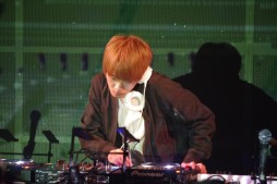 ꡼ No.004 | crossbeats REV. SHARING DJ PARTY -2017 SPRING-ץեȥݡȡ8̾Υƥȿؤ4ְʾˤ錄Ǯ饤֤򷫤깭