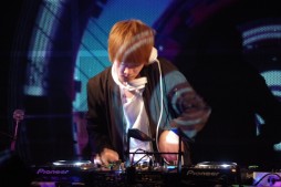 ꡼ No.005 | crossbeats REV. SHARING DJ PARTY -2017 SPRING-ץեȥݡȡ8̾Υƥȿؤ4ְʾˤ錄Ǯ饤֤򷫤깭