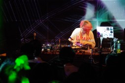 ꡼ No.020 | crossbeats REV. SHARING DJ PARTY -2017 SPRING-ץեȥݡȡ8̾Υƥȿؤ4ְʾˤ錄Ǯ饤֤򷫤깭