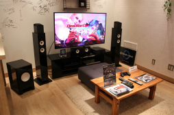 画像ギャラリー No.002のサムネイル画像 / 「デビル メイ クライ 4 SE」発売記念トークショーが開催。声優の森川智之さんと石川界人さんが収録エピソードを明かしたイベントの模様をレポート