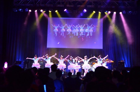 ���������꡼ No.029�Υ���ͥ������ / 1ǯ2����֤�Ȥʤ��Live 5pb. 2016�פ����š�17�ȤΥ����ƥ����Ȥ��б餷��������ˤޤĤ��ȡ�����Ԥ�줿���٥�Ȥ����ͤ��ݡ���