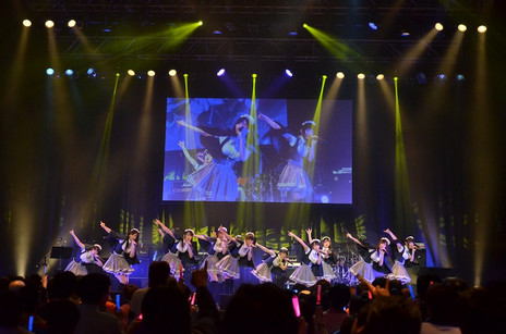 ���������꡼ No.034�Υ���ͥ������ / 1ǯ2����֤�Ȥʤ��Live 5pb. 2016�פ����š�17�ȤΥ����ƥ����Ȥ��б餷��������ˤޤĤ��ȡ�����Ԥ�줿���٥�Ȥ����ͤ��ݡ���