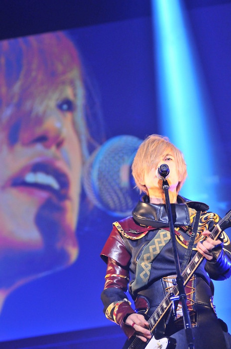 ���������꡼ No.036�Υ���ͥ������ / 1ǯ2����֤�Ȥʤ��Live 5pb. 2016�פ����š�17�ȤΥ����ƥ����Ȥ��б餷��������ˤޤĤ��ȡ�����Ԥ�줿���٥�Ȥ����ͤ��ݡ���