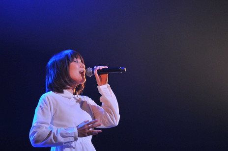 ���������꡼ No.038�Υ���ͥ������ / 1ǯ2����֤�Ȥʤ��Live 5pb. 2016�פ����š�17�ȤΥ����ƥ����Ȥ��б餷��������ˤޤĤ��ȡ�����Ԥ�줿���٥�Ȥ����ͤ��ݡ���