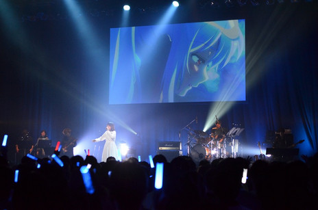 ���������꡼ No.039�Υ���ͥ������ / 1ǯ2����֤�Ȥʤ��Live 5pb. 2016�פ����š�17�ȤΥ����ƥ����Ȥ��б餷��������ˤޤĤ��ȡ�����Ԥ�줿���٥�Ȥ����ͤ��ݡ���