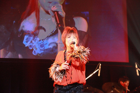 ���������꡼ No.040�Υ���ͥ������ / 1ǯ2����֤�Ȥʤ��Live 5pb. 2016�פ����š�17�ȤΥ����ƥ����Ȥ��б餷��������ˤޤĤ��ȡ�����Ԥ�줿���٥�Ȥ����ͤ��ݡ���