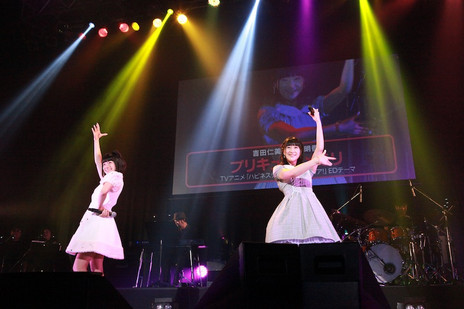 ���������꡼ No.048�Υ���ͥ������ / 1ǯ2����֤�Ȥʤ��Live 5pb. 2016�פ����š�17�ȤΥ����ƥ����Ȥ��б餷��������ˤޤĤ��ȡ�����Ԥ�줿���٥�Ȥ����ͤ��ݡ���