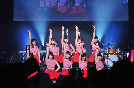 ���������꡼ No.050�Υ���ͥ������ / 1ǯ2����֤�Ȥʤ��Live 5pb. 2016�פ����š�17�ȤΥ����ƥ����Ȥ��б餷��������ˤޤĤ��ȡ�����Ԥ�줿���٥�Ȥ����ͤ��ݡ���