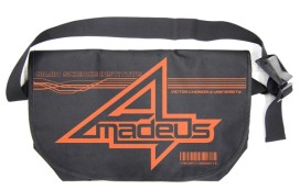 画像ギャラリー No.003のサムネイル画像 / 「STEINS;GATE 0」Amadeus 紅莉栖のリバーシブルメッセンジャーバッグが登場