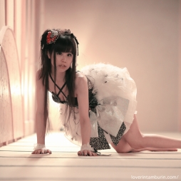 画像ギャラリー No.007のサムネイル画像 / 「不思議のクロニクル 振リ返リマセン勝ツマデハ」,先行体験版が7月16日にPS plus会員限定で配信。一般配信は7月23日を予定