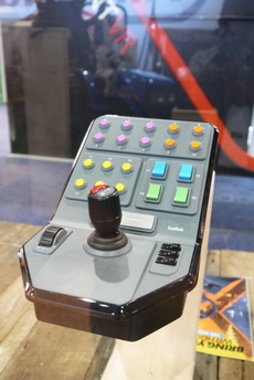 ꡼ No.003Υͥ / E3 2015ȥFarming Simulator 15פΥꥨꥤ󥿥ӥ塼٤̵Ĥѥȥǥץ쥤Ǥ