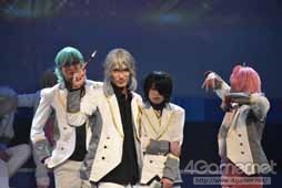 画像ギャラリー No.004のサムネイル画像 / 観客のリアル投票でアイドルたちがガチバトル。新曲を披露するのはどのグループ? 舞台「アイ★チュウ ザ・ステージ」ゲネプロ公演をレポート