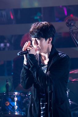 画像ギャラリー No.005のサムネイル画像 / 「アイ★チュウ」,2度目のユニット単独ライブ「Alchemist Night」の公式レポートが公開