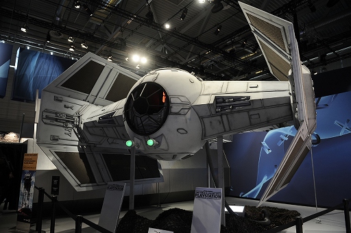 ���������꡼ No.005�Υ���ͥ������ / ��gamescom�����������ϡ���ǯ���1��������34��5000�ͤˡ��ɥ��ġ������Ρ�gamescom 2015�פ�����