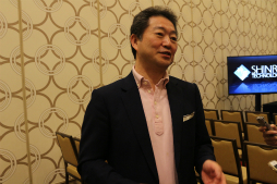 ���������꡼ No.005�Υ���ͥ������ / ��E3 2015�ϥ���顦�ƥ��Υ��������ץ쥹������ȯɽ���»ܡ��Ĥ����б������ȥ�λѤ����餫�ˤʤä�