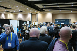 ꡼ No.022 | CES 2017CESŸ٥ȤˡAMDΡRyzenסܡVegaPCˤ륲ǥ⤬о졣Windows HolographicбHMD